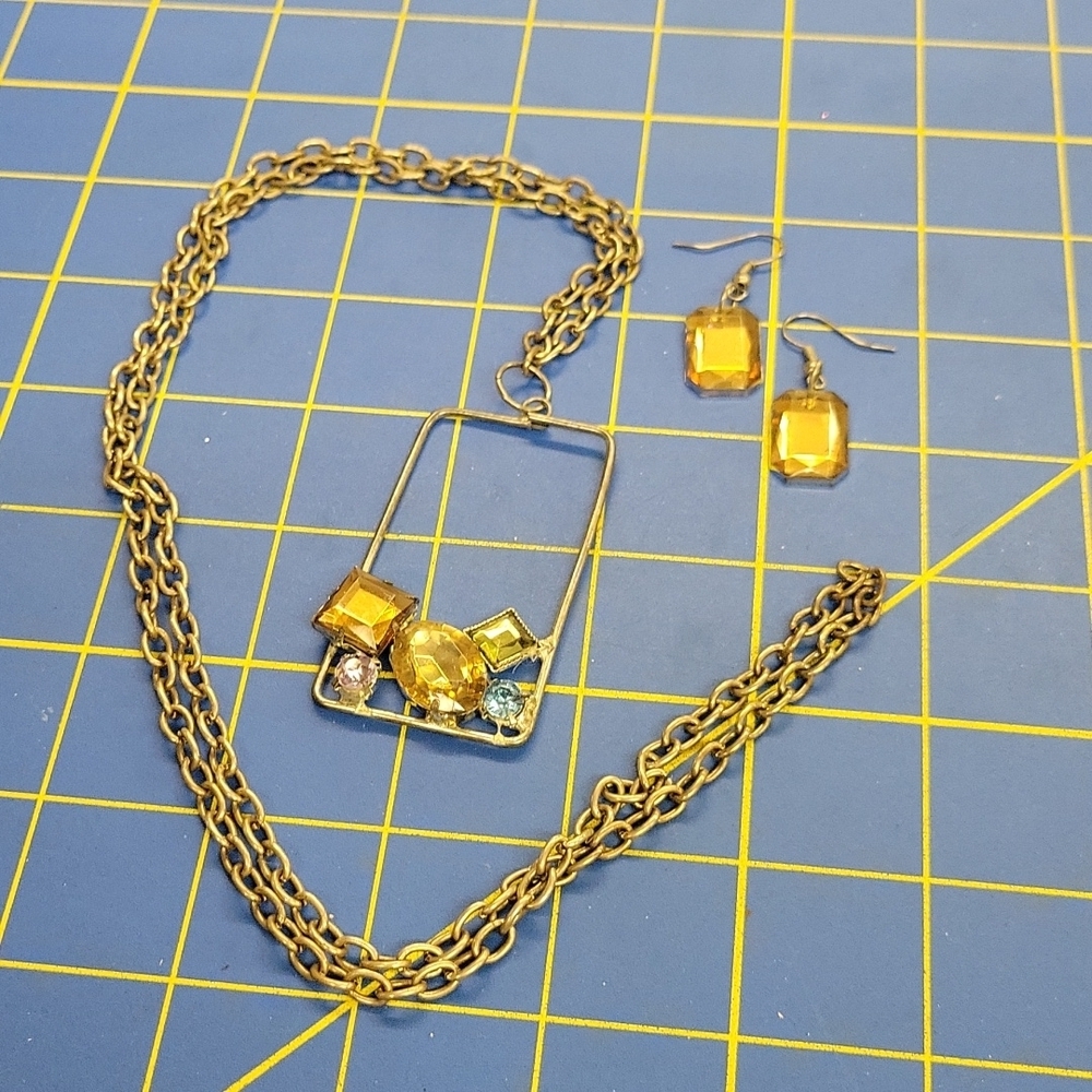 Vintage Large Stones in Rectangle 32" Faux Gold Chain w Earrings